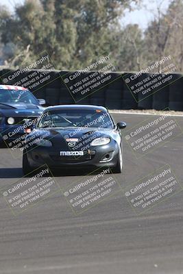 media/Jan-25-2025-CalClub SCCA (Sat) [[03c98a249e]]/Race 1/